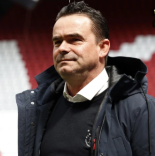 Newcastle eyeing Overmars as technical director